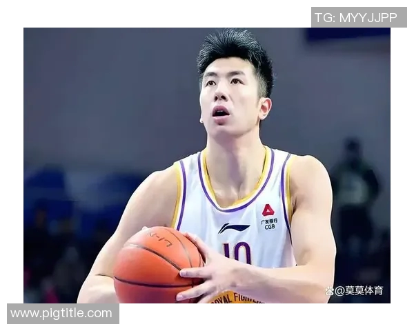 邹雨宸：从篮球新星到职业生涯的辉煌蜕变之路探索